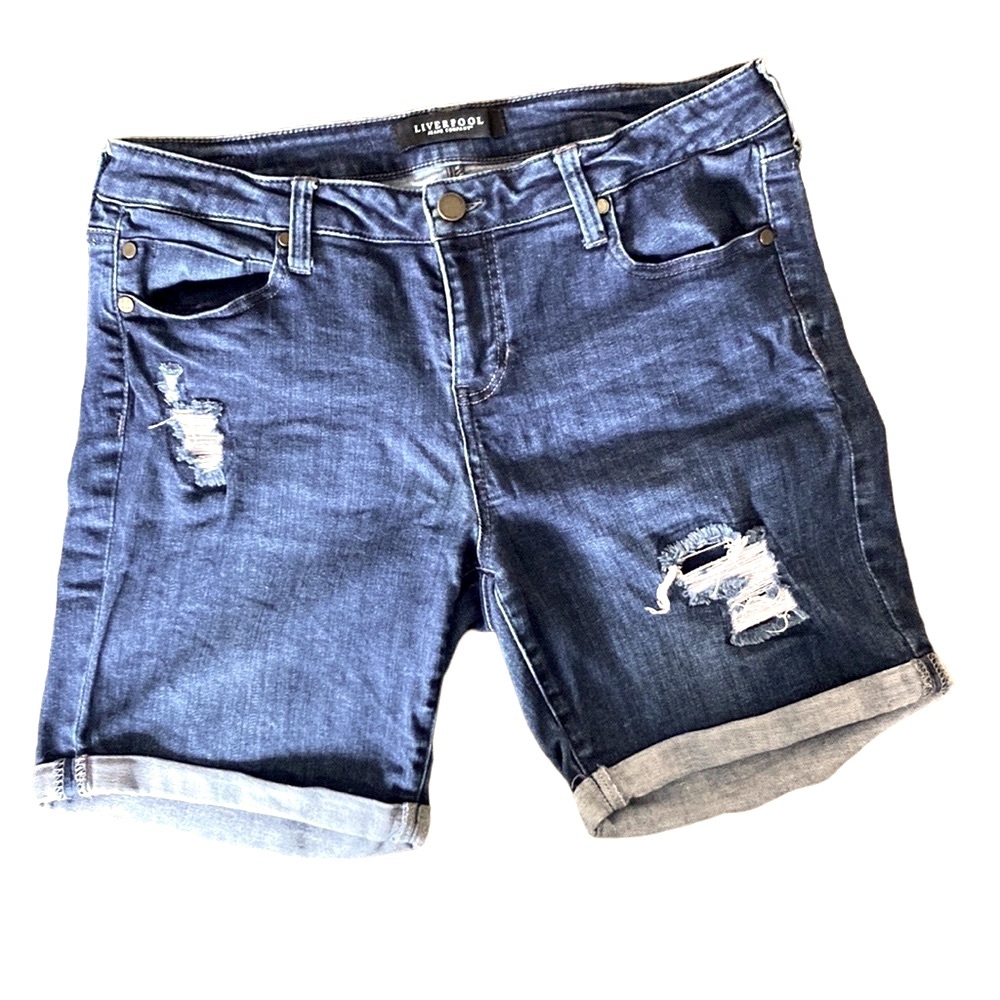 Woman's size 8 Liverpool, Stitch Fix Medium Wash Modest Destressed Jean Shorts
